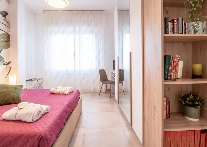 Apartment House Exclusive Near Metro A